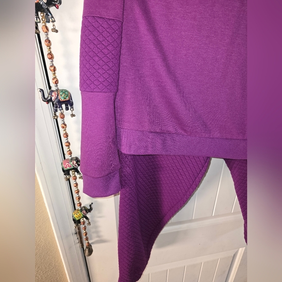 MUK LUKS Quilted French Terry Jogger w/ Crew Lounge Set Wine Large A612525 - Picture 4 of 4